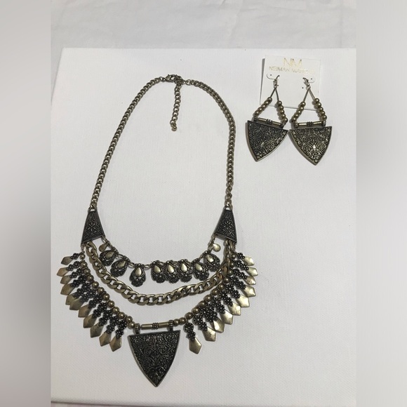 Jewelry - Antique Gold Tone Statement Tribal Necklace and Earrings Jewelry Set 16 inches
